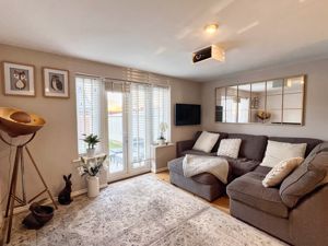 Photo 16- click for photo gallery